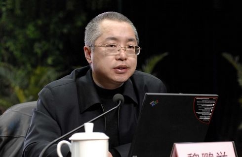 中央财经大学文化与传媒学院院长魏鹏举